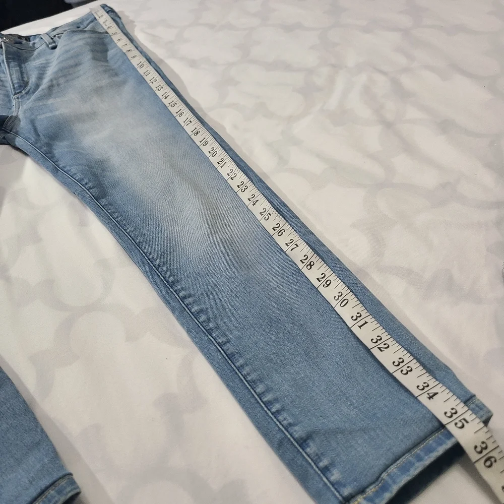 Abercrombie & Fitch‎ High Rise Super Skinny NWT Size 8 Short
